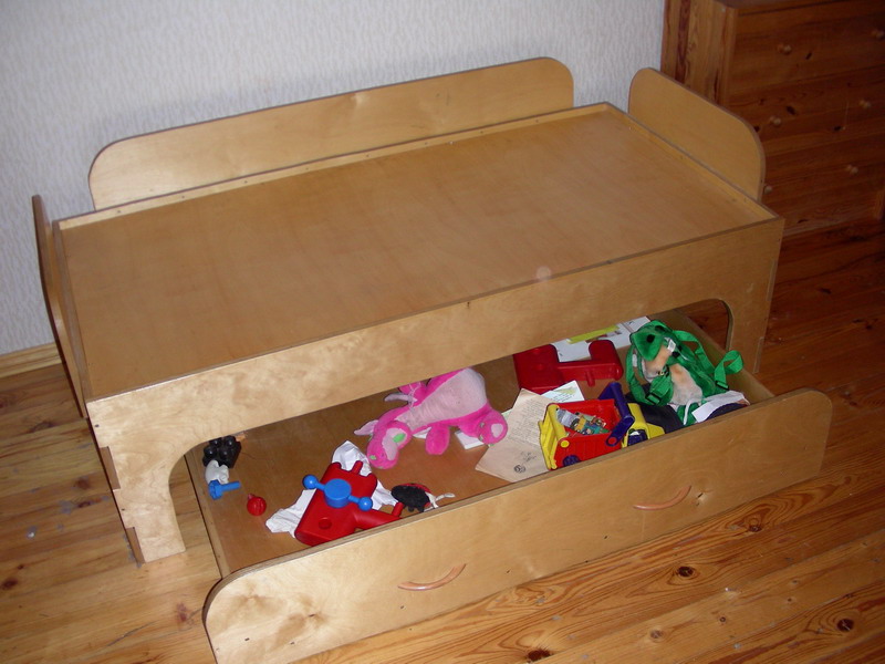 Детские кровати на заказ из фанеры